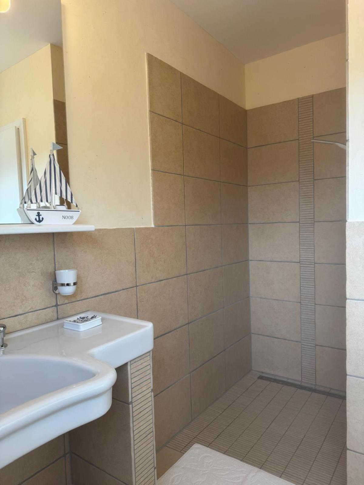 Gaestehaus Ina-Maria, Apartments Obernhof Εξωτερικό φωτογραφία