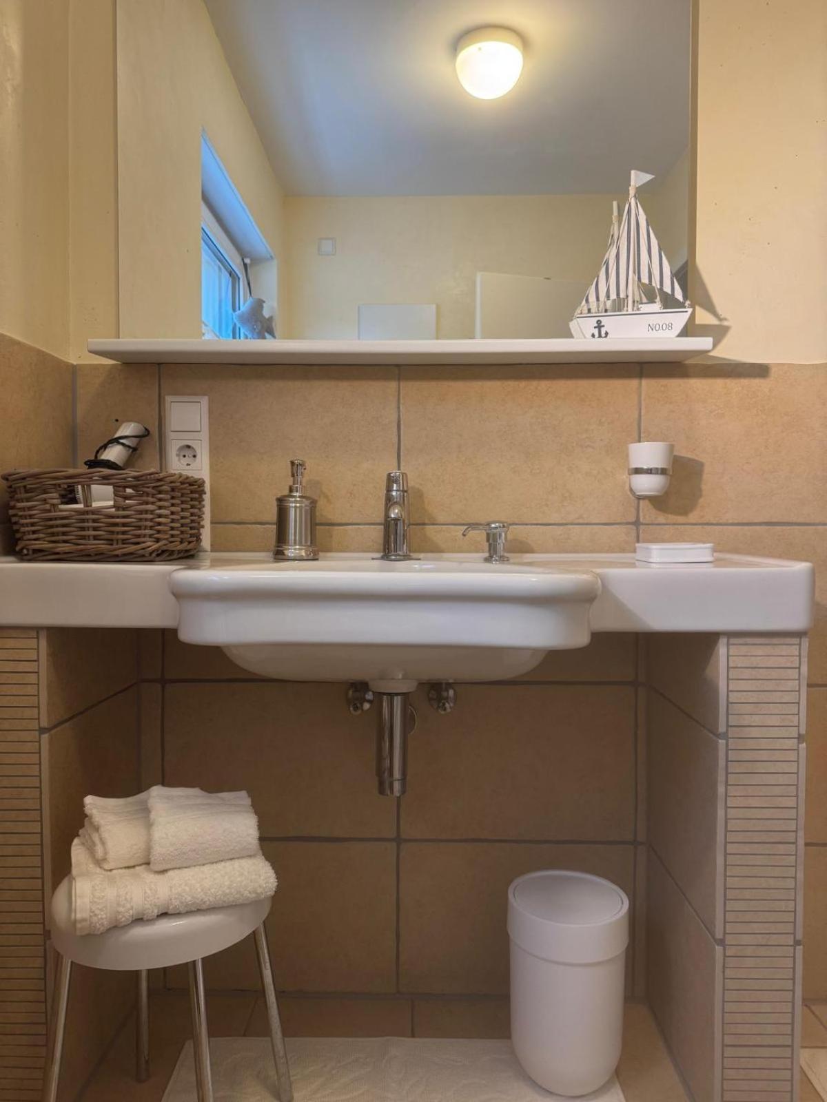 Gaestehaus Ina-Maria, Apartments Obernhof Εξωτερικό φωτογραφία